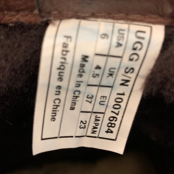 UGG "Vilet" boot w/ Swarovski Crystals in box - Picture 8 of 11